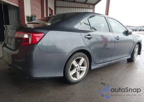 2012 Toyota Camry Se z USA, uszkodzony, nr VIN 4T1BF1FK9CU084270